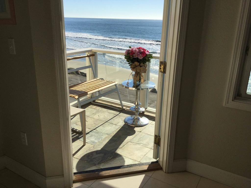 The Oceanfront Stay On Miramarbeach Hmb El Granada Exterior foto